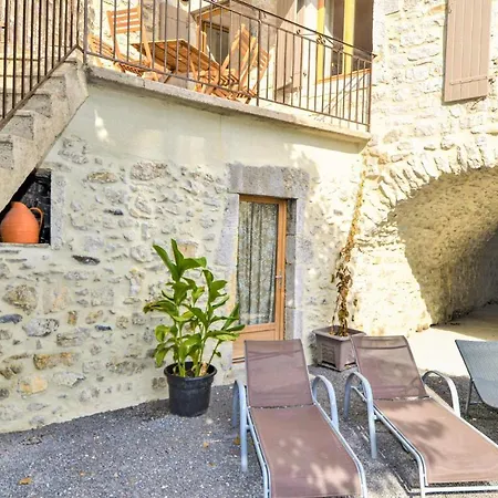 Hébergement de vacances Cozy In Saint-germain With Kitchen *